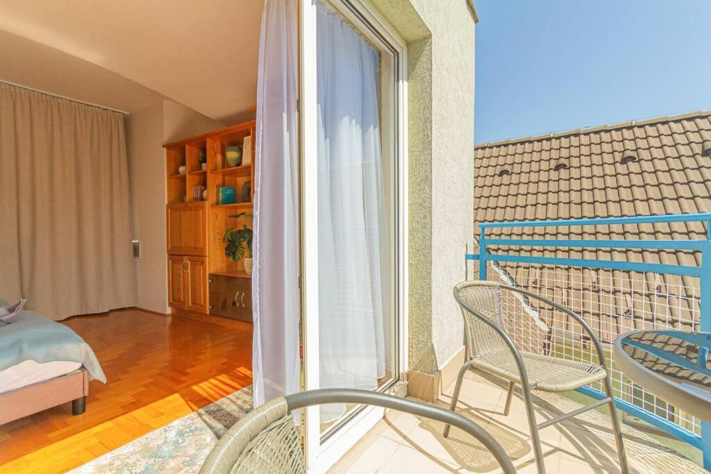 Roomy Apartment 80Sqm At City Center Free Parking Space, Ac & Balcony Budapest Exterior foto
