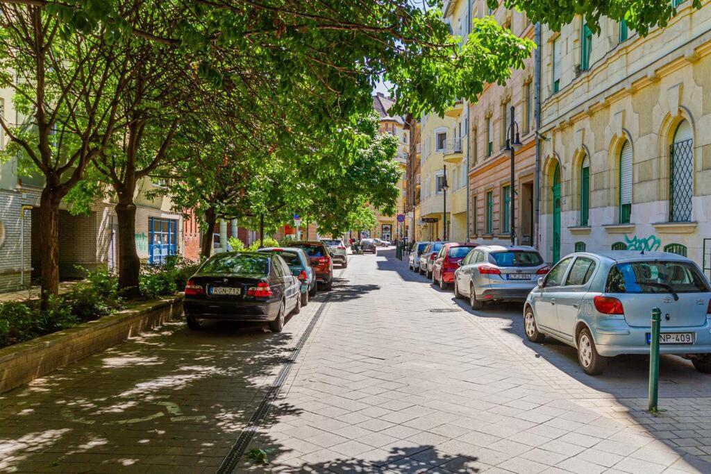 Roomy Apartment 80Sqm At City Center Free Parking Space, Ac & Balcony Budapest Exterior foto
