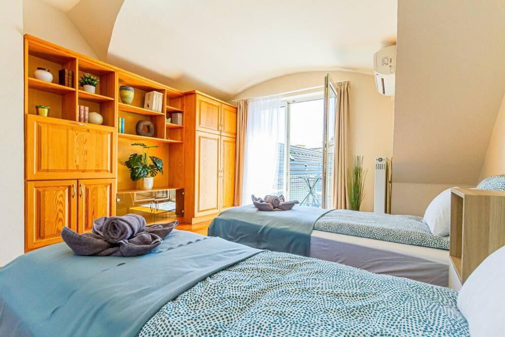 Roomy Apartment 80Sqm At City Center Free Parking Space, Ac & Balcony Budapest Exterior foto